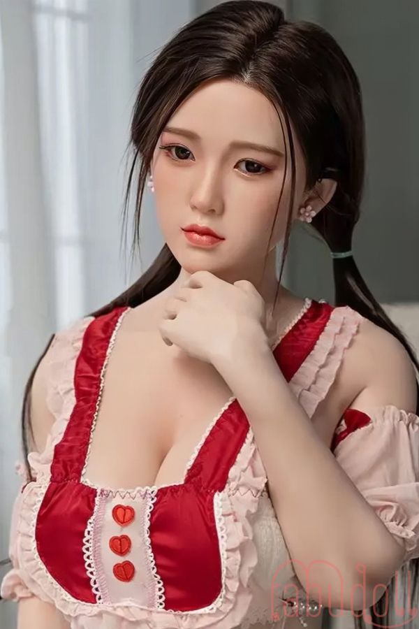 A39 巨乳巨尻 メイド 韓国人 パイズリ セックス人形