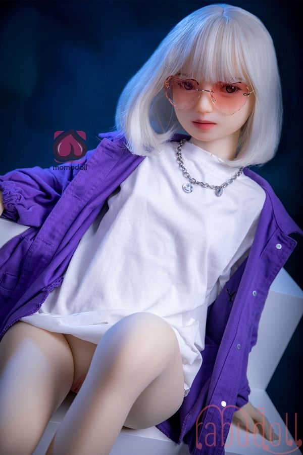 #033 白髪かわいい セックス人形