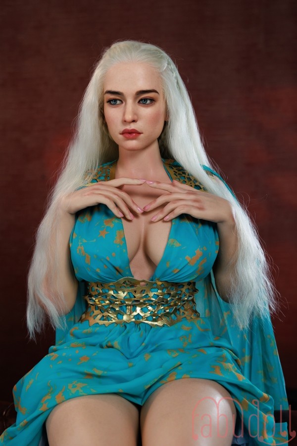  巨乳 白髪 ギリシャ美人 巨尻 掲載画像はリアル皮膚メイク 軽量化ボディ セックス人形