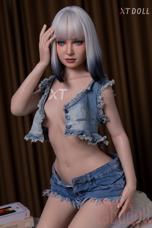 スレンダーボディ B カップ セックスドール
