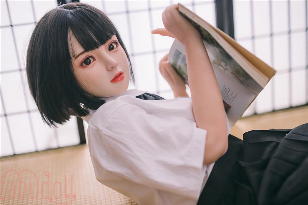 BezlyaDoll 等身大ラブドール画像