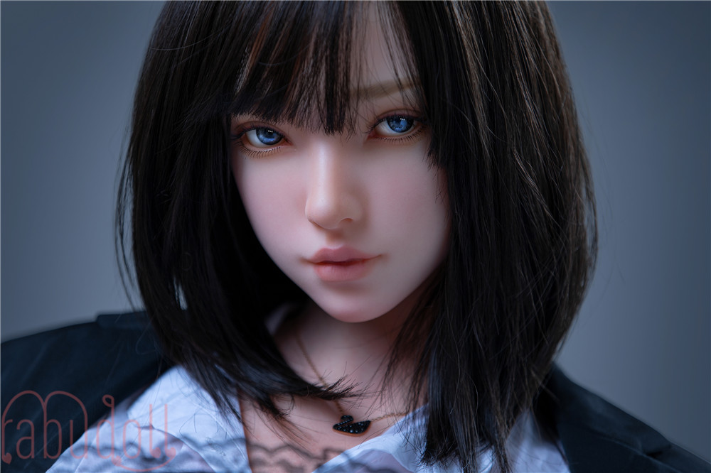 自然なメイク 等身大ラブドール画像