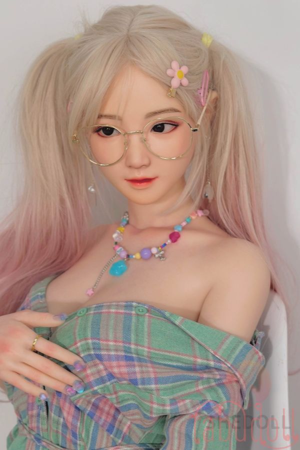  銀髪 韓国アイドル 綺麗 セックス人形