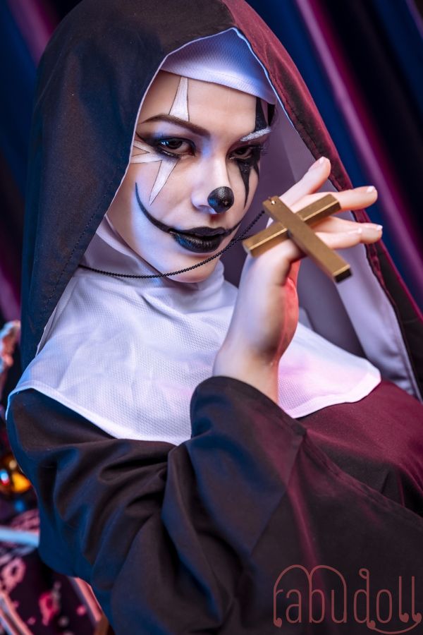  ハロウィンテーマ 教会修道女 ピエロメイク セックス人形