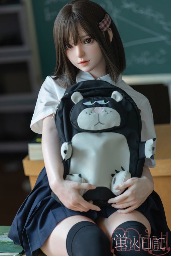 清楚な美少女ルックス アダルト 人形