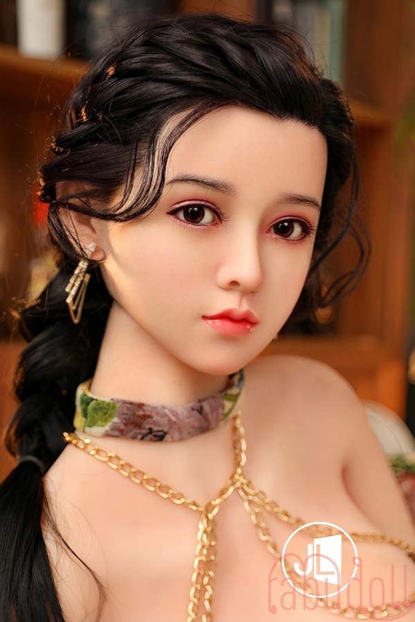 #132 アジア美人 爆乳 可愛い セックス人形